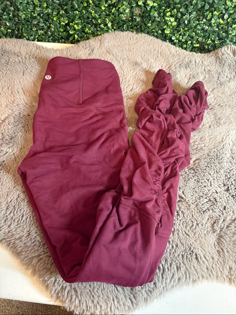 lululemon athletica Burgundy Ruched Side Leggings Size 4